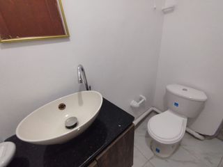 Foto 8 de Local en arriendo con muy buena ubicación en la Circunvala