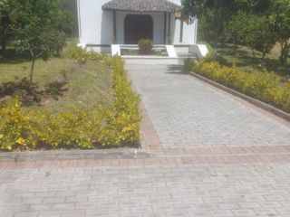 OPRTUNIDAD VENTA TERRENO GUAYLLABAMBA 1253m2