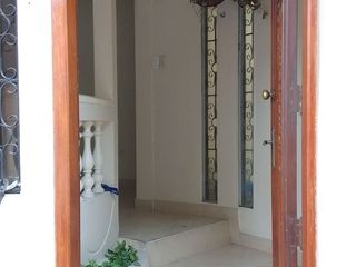 Foto 5 de En venta amplia casa en Bellavista Este.
