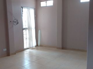 Foto 14 de En venta amplia casa en Bellavista Este.