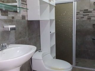 Foto 17 de En venta amplia casa en Bellavista Este.