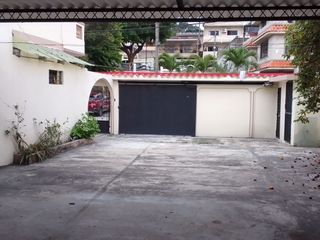 Foto 31 de En venta amplia casa en Bellavista Este.