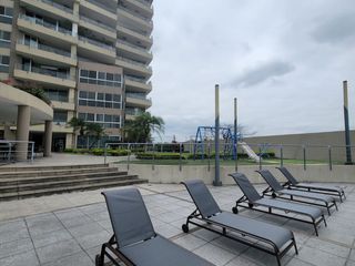 En venta exclusivo departamento ubicado en la urbanización Tenis Club, Edificio Río Porto.