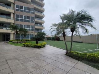 En venta exclusivo departamento ubicado en la urbanización Tenis Club, Edificio Río Porto.