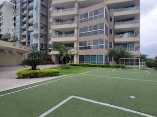 En venta exclusivo departamento ubicado en la urbanización Tenis Club, Edificio Río Porto.