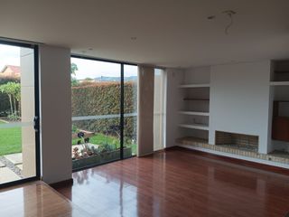 Casa FONTANAR  EN PERFECTO ESTADO