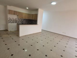 Departamento en Alquiler en Urdesa Central,  Planta Baja, 3 Habitaciones, 3 Baños, Garaje, Norte de Guayaquil.