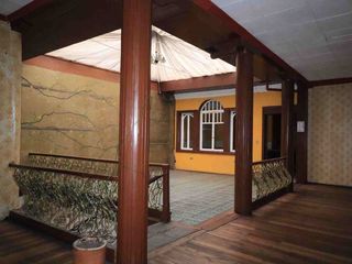 CASA COMERCIAL EN RENTA