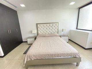 Suite Amoblada en Venta en El Edificio Bellini, Puerto Santa Ana.