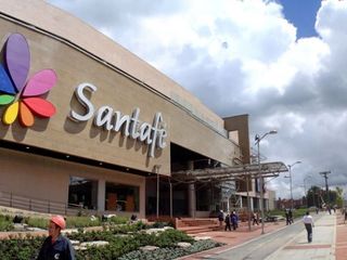 ARRIENDO LOCAL CENTRO COMERCIAL SANTAFE,  BOGOTA COLOMBIA,  EXCELENTE UBICACION.