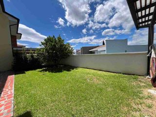 Foto 13 de CASADE VENTA SECTOR CUMBAYA