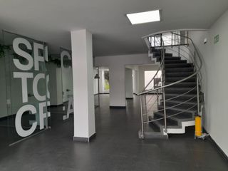 Foto 2 de CASA CASTELLANA  ADAPTADA PARA OFICINAS