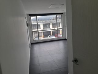 Foto 20 de CASA CASTELLANA  ADAPTADA PARA OFICINAS