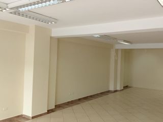 SE ARRIENDA LOCAL COMERCIAL EN VÍA PRINCIPAL AV. GRAL RUMIÑAHUI - VALLE DE LOS CHILLOS