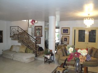Foto 4 de Se vende amplia casa en la alborada 10ma etapa