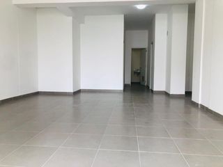Foto 3 de Alquiler de local comercial Lince