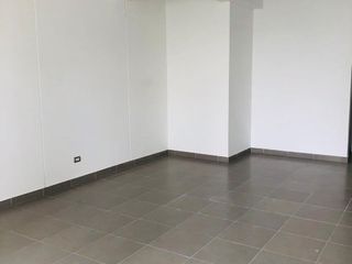 Foto 2 de Alquiler de local comercial Lince
