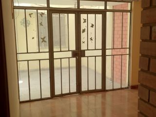 Foto 5 de SE VENDE CASA PARA INVERSION CON 6 DEPARTAMENTOS -  COMAS, AV. SAN FELIPE