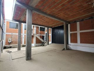 Foto 5 de ALQUILO LOCAL COMERCIAL EN EL CENTRO INDUSTRIAL LUCUMO LURIN