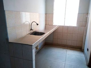 Foto 8 de Se Vende Casa Comercial, con Local, Oficinas, Departamentos y Cochera - Depósito, en Avenida Pastor Sevilla (Ruta C), Ovalo Cocharcas, Primer Sector,