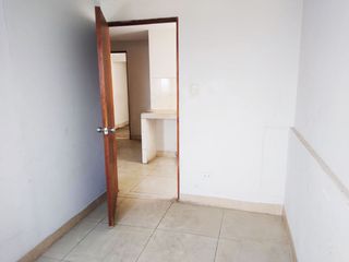 Foto 11 de Se Vende Casa Comercial, con Local, Oficinas, Departamentos y Cochera - Depósito, en Avenida Pastor Sevilla (Ruta C), Ovalo Cocharcas, Primer Sector,