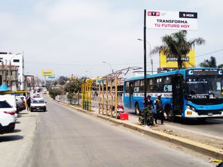 Foto 7 de Se Vende Casa Comercial, con Local, Oficinas, Departamentos y Cochera - Depósito, en Avenida Pastor Sevilla (Ruta C), Ovalo Cocharcas, Primer Sector,