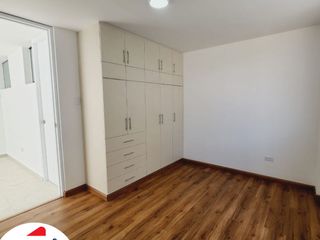 Foto 12 de VENDO HERMOSA Y AMPLIA CASA DE ESTRENO EN CERRO COLORADO
