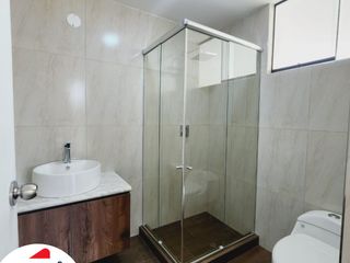 Foto 16 de VENDO HERMOSA Y AMPLIA CASA DE ESTRENO EN CERRO COLORADO