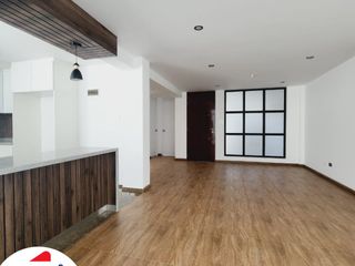 Foto 5 de VENDO HERMOSA Y AMPLIA CASA DE ESTRENO EN CERRO COLORADO