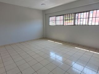 Foto 3 de Alquiler de iluminada Oficina 33 m2 en San Borja