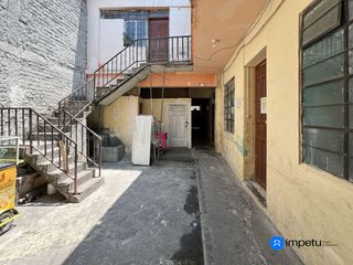 Foto 4 de Se vende casa rentera central en la ciudad de Loja