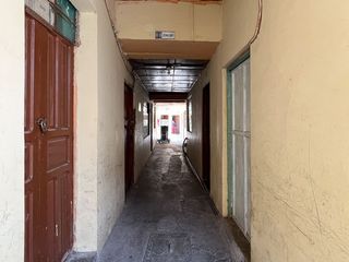 Foto 7 de Se vende casa rentera central en la ciudad de Loja