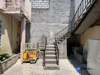 Foto 9 de Se vende casa rentera central en la ciudad de Loja