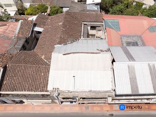 Foto 10 de Se vende casa rentera central en la ciudad de Loja