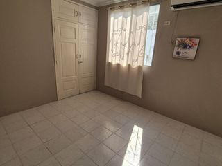 Departamento en Alquiler en Urdesa Central, 2 Habitaciones, 2 Baños, Norte de Guayaquil.