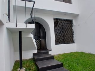 Foto 3 de ✨ ¡Vive la Casa de tus Sueños en la Exclusiva Urb. La Calesa, Surco! ✨