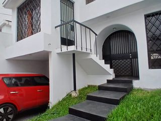 Foto 1 de ✨ ¡Vive la Casa de tus Sueños en la Exclusiva Urb. La Calesa, Surco! ✨