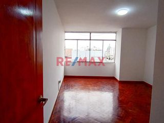 Foto 3 de Alquiler De Departamento En Av. La Marina Pueblo Libre