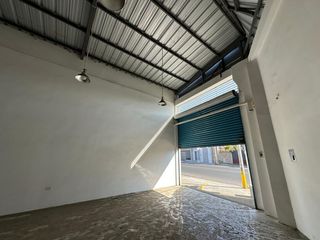 Foto 1 de local comercial de alquiler manta zona comercial