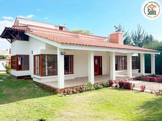 Foto 2 de SOLÍS VENDE CASA DE CAMPO EN EL SAUSALITO