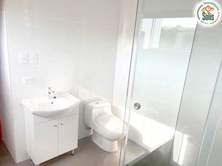 Foto 4 de SOLÍS VENDE CASA DE CAMPO EN EL SAUSALITO