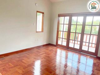 Foto 7 de SOLÍS VENDE CASA DE CAMPO EN EL SAUSALITO