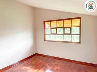 Foto 12 de SOLÍS VENDE CASA DE CAMPO EN EL SAUSALITO