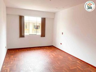 Foto 9 de SOLÍS VENDE APARTAMENTO CON COCHERA EN URB EL INGENIO, CAJAMARCA.