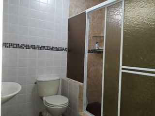 Foto 4 de edificio comercial de venta en manta la pradera