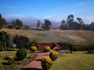 VENTA CASA POR YERBABUENA CON VISTA VALLE DE SOPO CONDOMINIO LA SOLEDAD