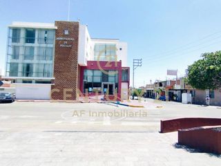 Foto 5 de CASA COMERCIAL EN VENTA - EN PLENA PLAZA POCOLLAY TACNA