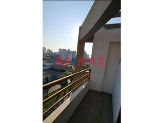Foto 2 de Vendo Duplex En La Av El Golf Con Cochera 173 M2