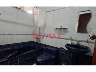 Foto 13 de Vendo Duplex En La Av El Golf Con Cochera 173 M2