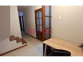 Foto 20 de Vendo Duplex En La Av El Golf Con Cochera 173 M2